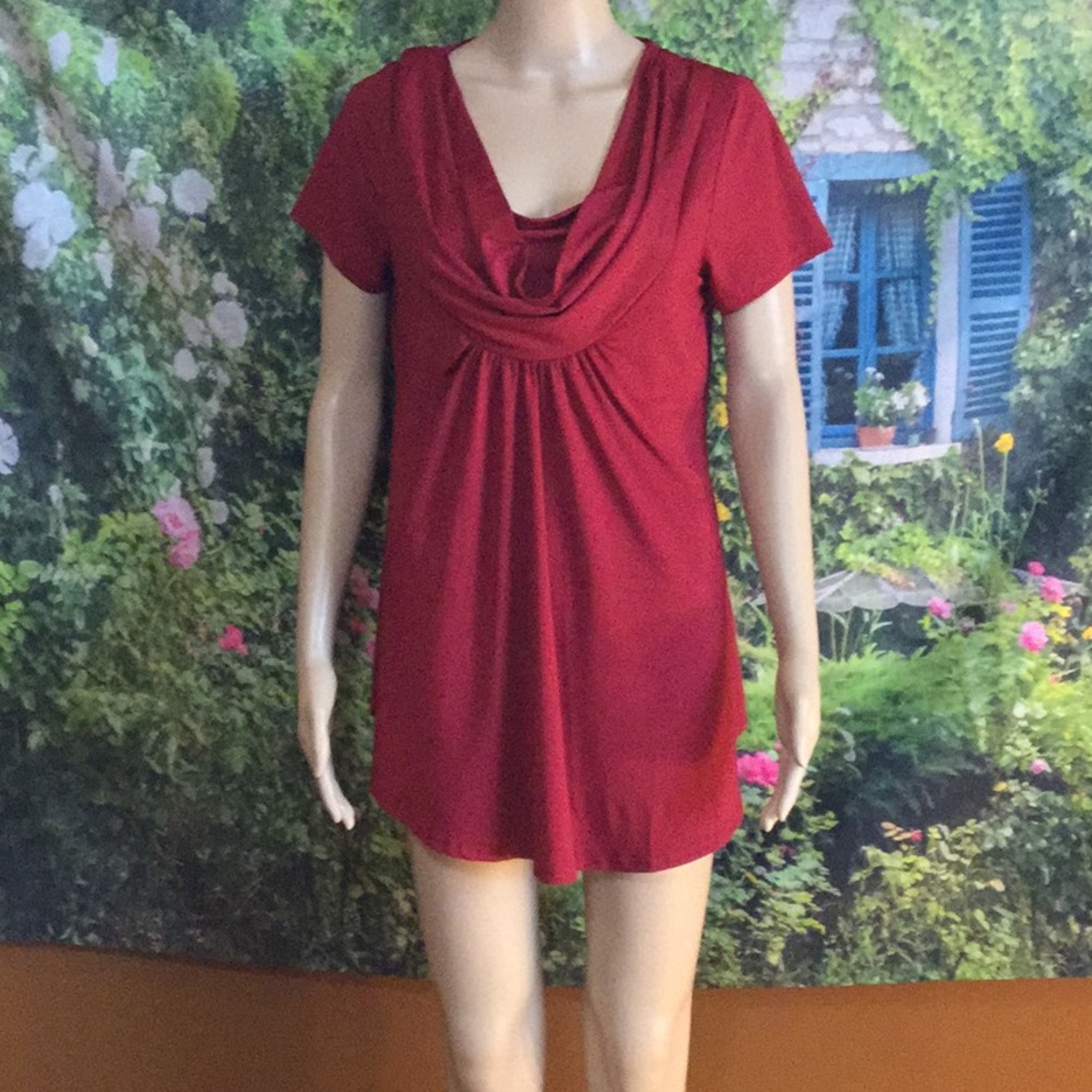 MOFAVOR : RED SHORT-SLEEVE TOP/TUNIC: size L